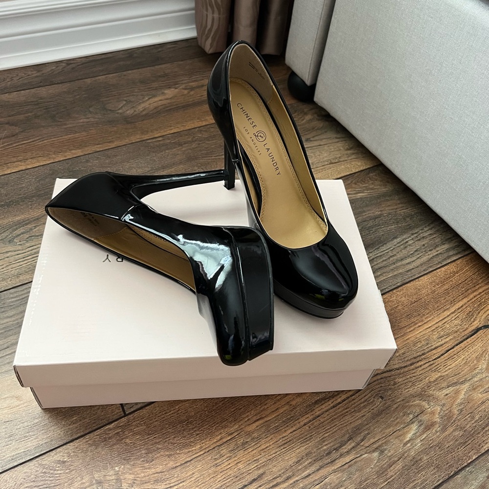 Chinese laundry black patent leather stiletto heels